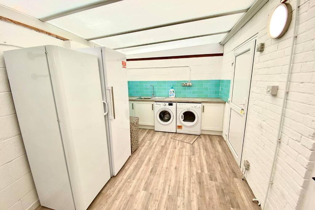 Cleveland House - Perfect For Beaches And Town. ボーンマス エクステリア 写真
