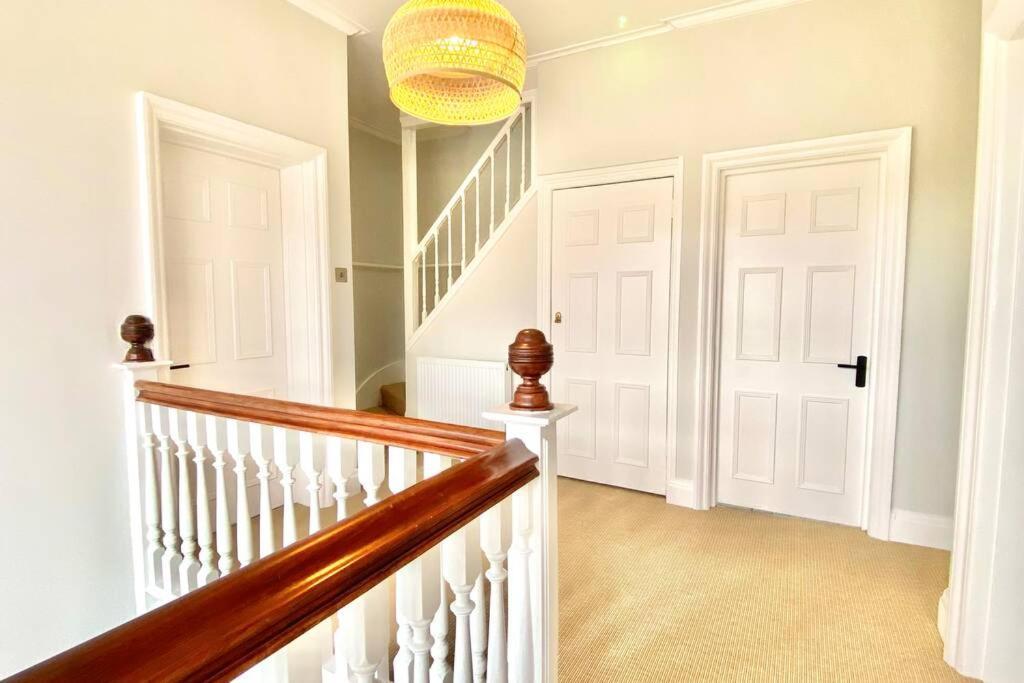 Cleveland House - Perfect For Beaches And Town. ボーンマス エクステリア 写真